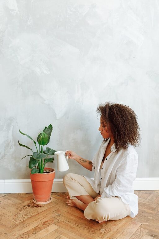 Pomysły na tanie sposoby dbania o siebie w domu